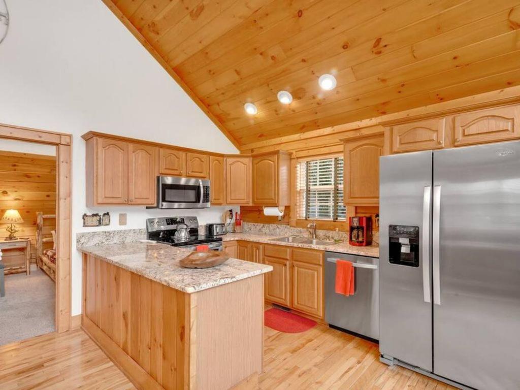 Soco Serene Cabin In The Heart Of Maggie Valley Exterior foto